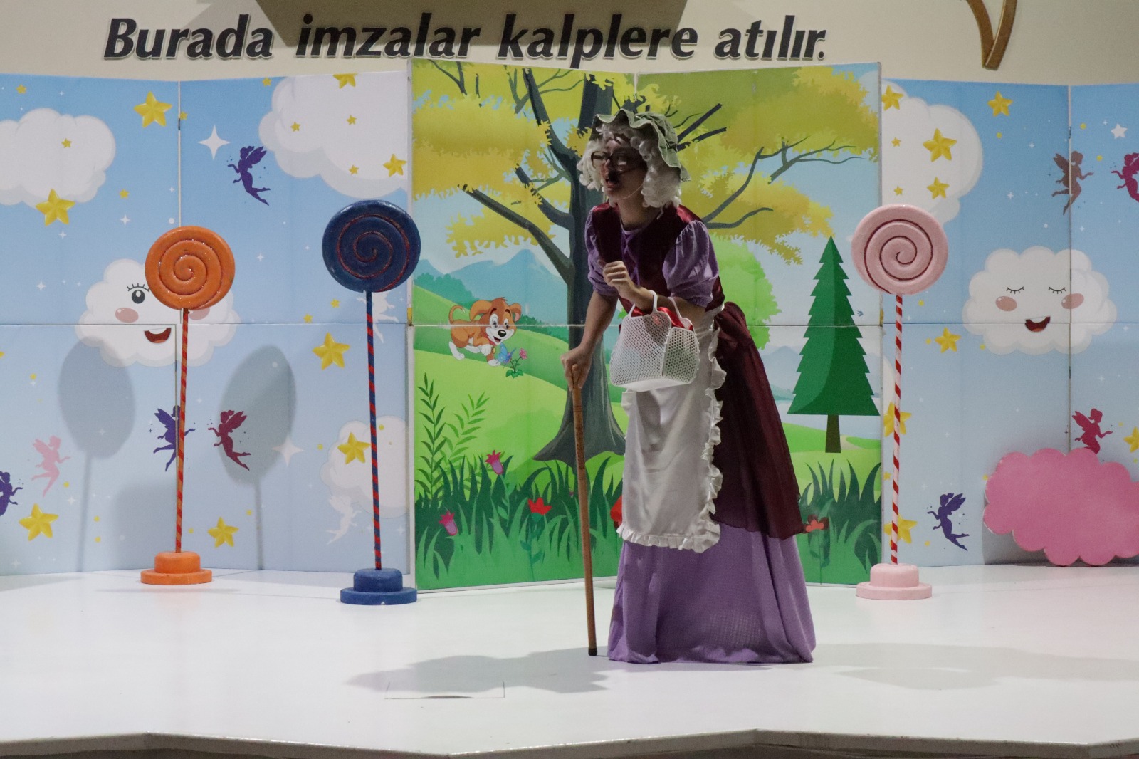 İzmit Belediyesinden Çocuk Hakları Gününe özel tiyatro gösterisi (9)