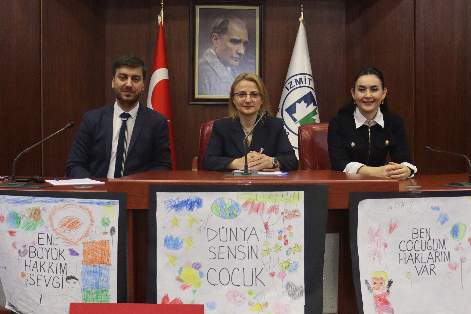 İzmit Belediyesinden Dünya Çocuk Hakları Günü’ne özel farkındalık programı (1)