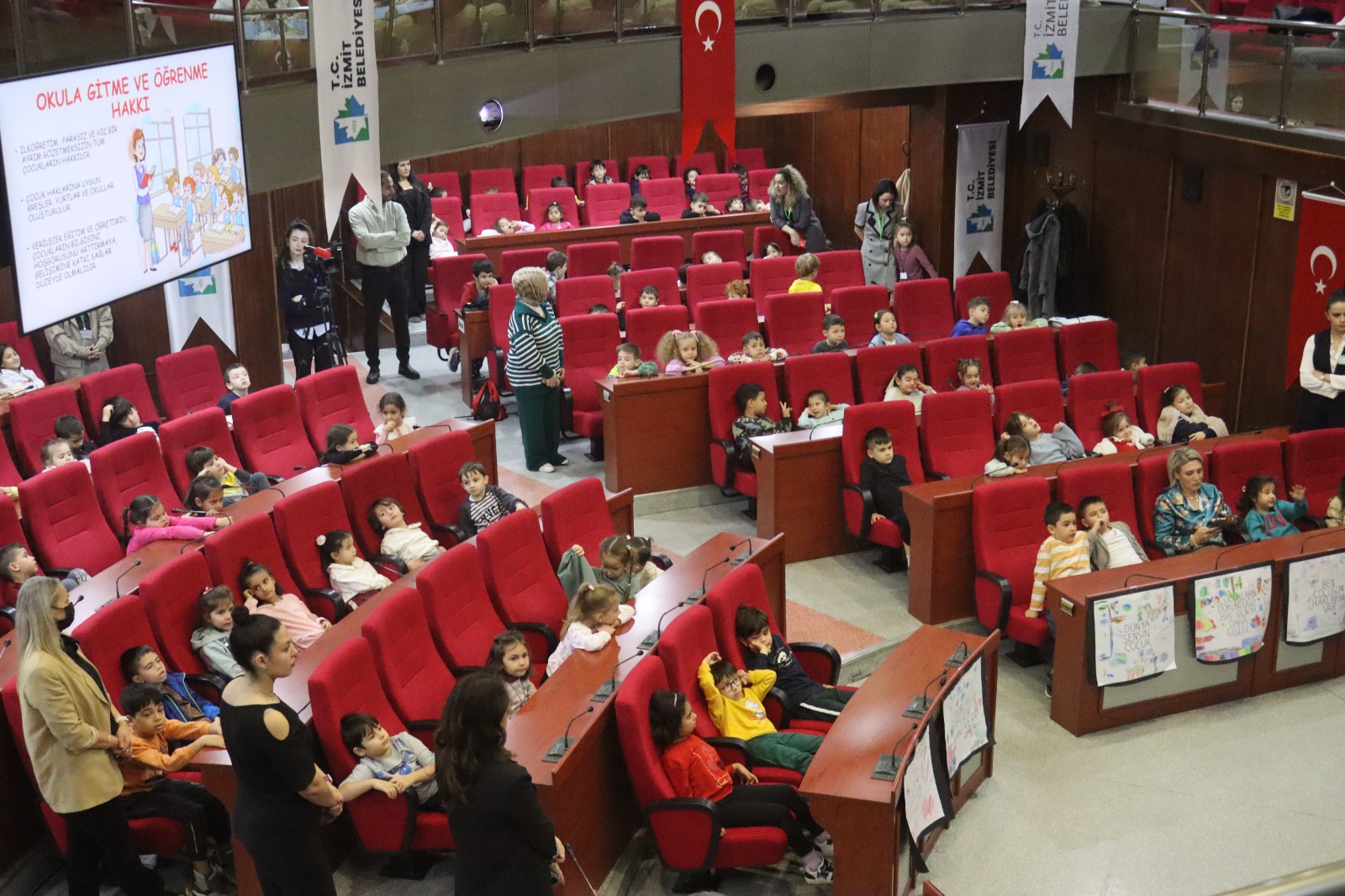 İzmit Belediyesinden Dünya Çocuk Hakları Günü’ne özel farkındalık programı (8)
