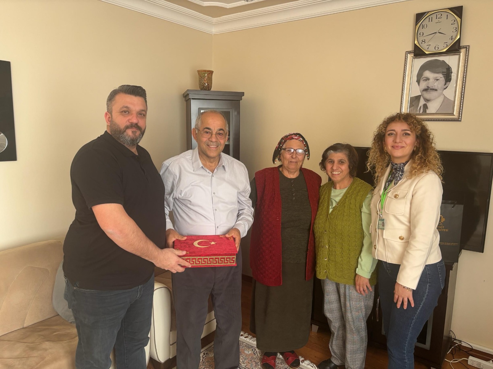 İzmit Belediyesinden Körfez’deki Kıbrıs Gazilerine vefa ziyareti (2)