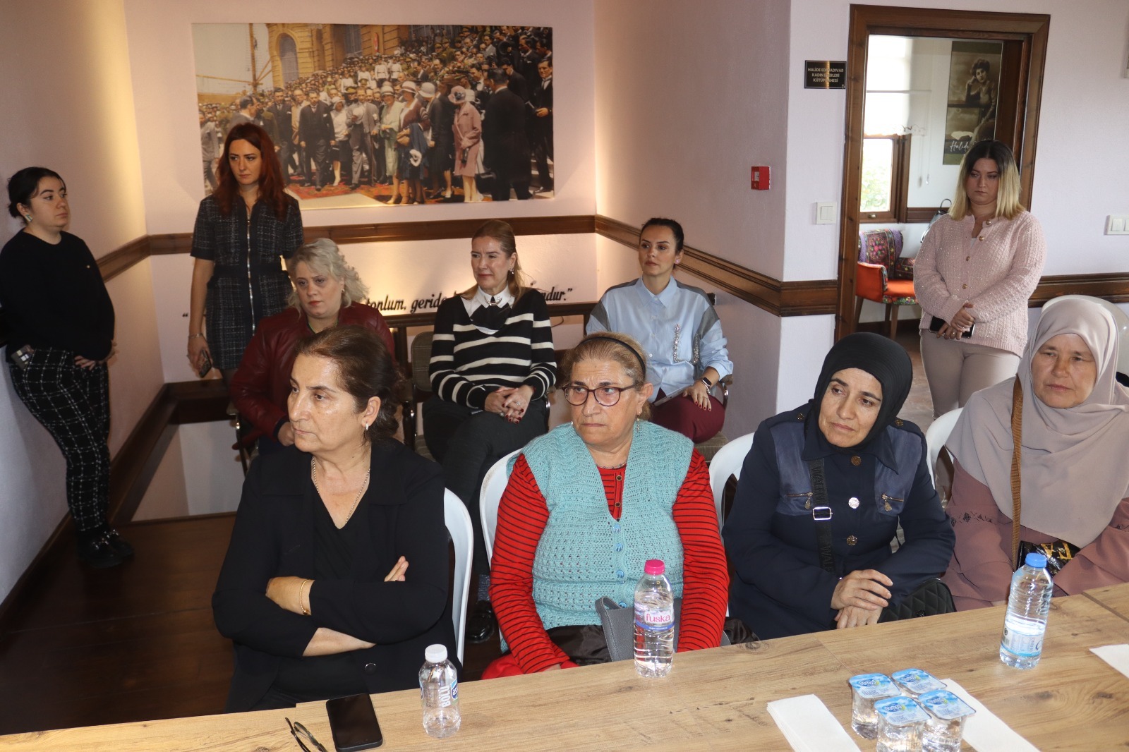 Kadın Kadına Konak Buluşmaları Gültepe Fatih Mahallesi kadınlarını ağırladı (4)