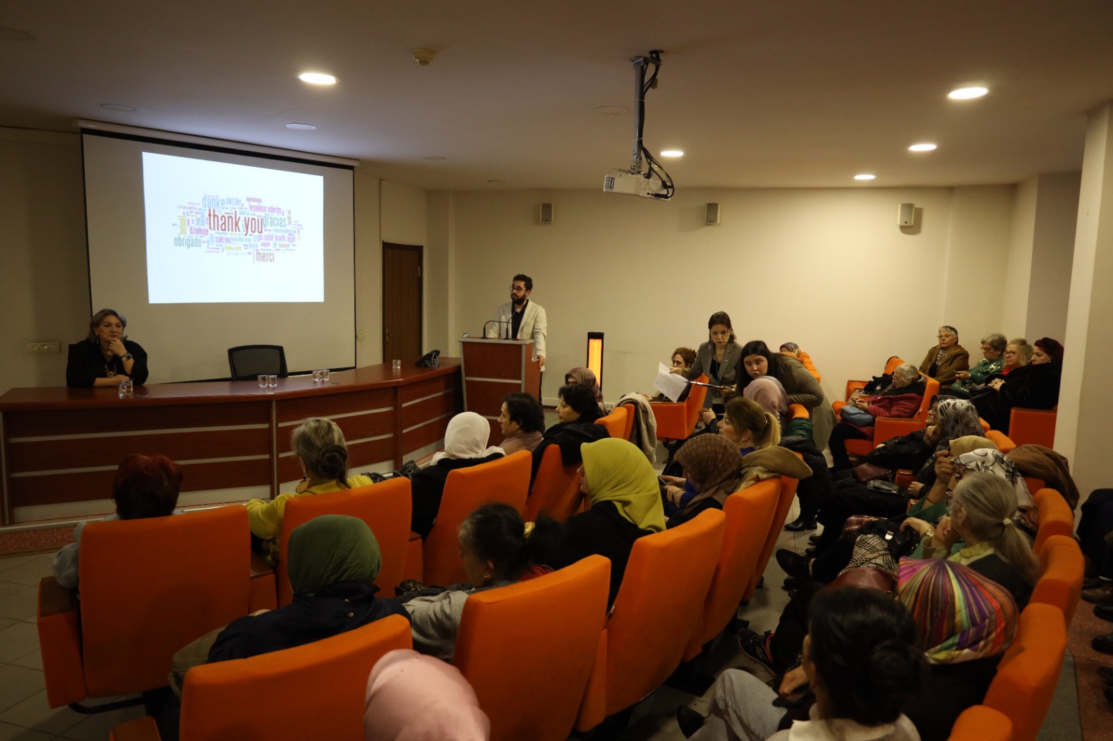 Asirlik çinarlar için _Saglikli Yas Alma Semineri_ düzenlendi (8)