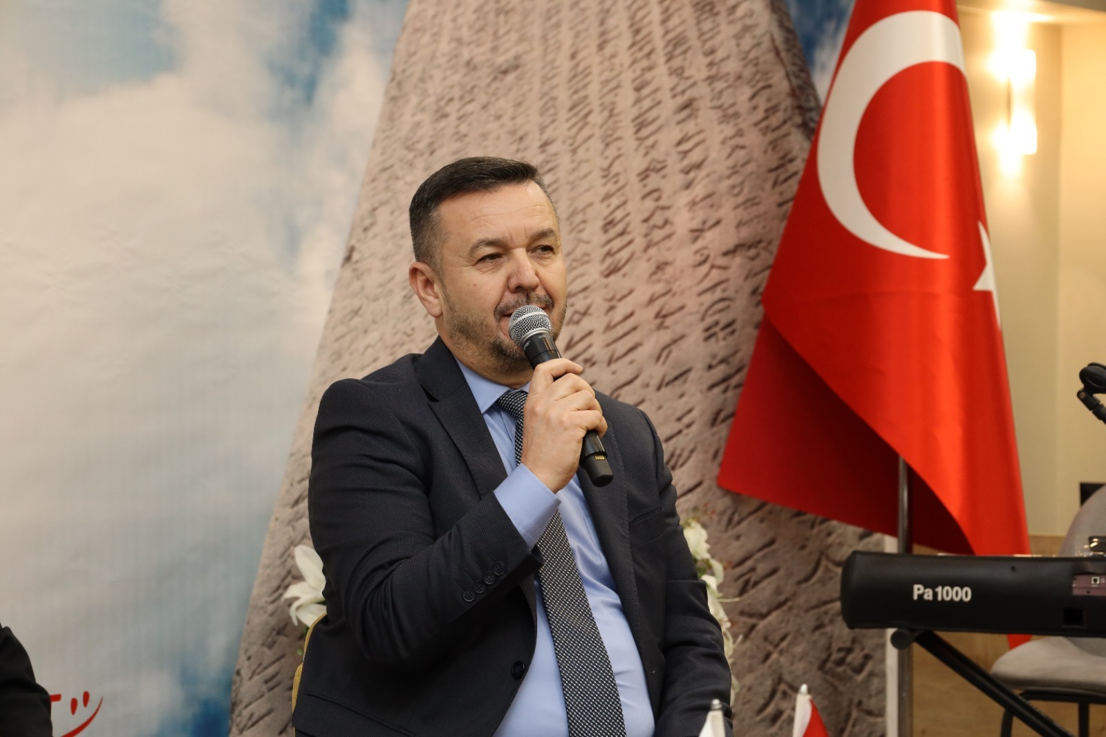 Çalışma ve Sosyal Politikalar Eski Bakan Vekili ve Doğu Makedonya Türkleri Derneği Genel Başkanı Enver Hüseyin Çalışma ve Sosyal Politikalar Eski Bakan Vekili ve Doğu Makedonya Türkleri Derneği Genel Başkanı Enver Hüseyin