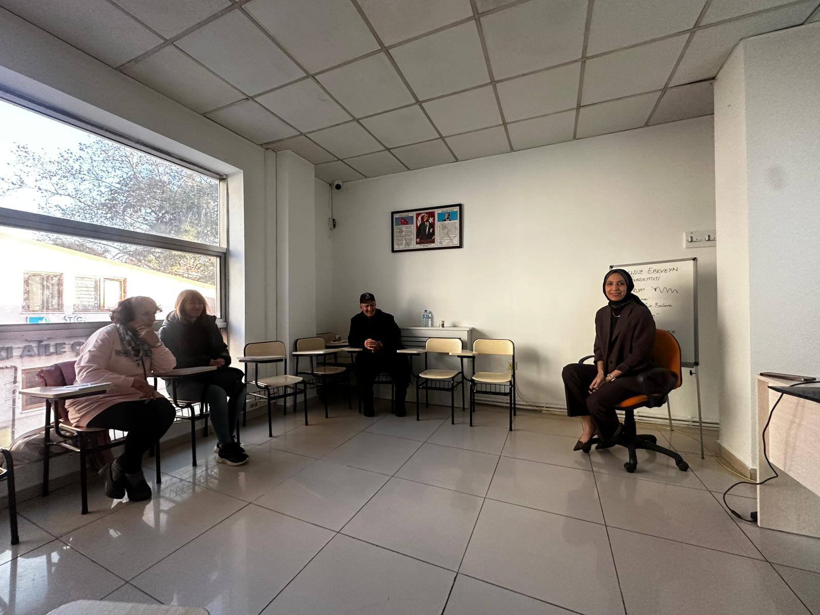 Engelsiz Ebeveyn Akademisi'nde bu hafta saglikli beslenme konusuldu (3) Engelsiz Ebeveyn Akademisi'nde bu hafta saglikli beslenme konusuldu (3)