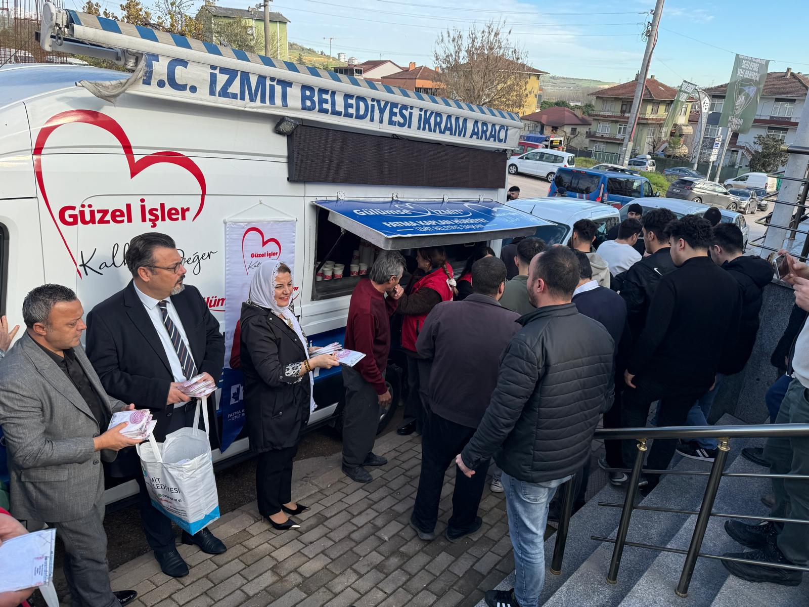 Fatma Başkan, Tepeköy Kemer Camii Cemaatiyle buluştu (4)