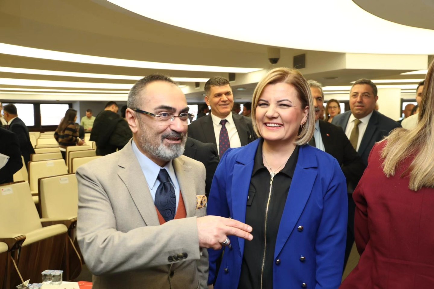 Fatma Baskan'dan adaletsiz pay dagilimina karsi kanun teklifi önerisi (5)