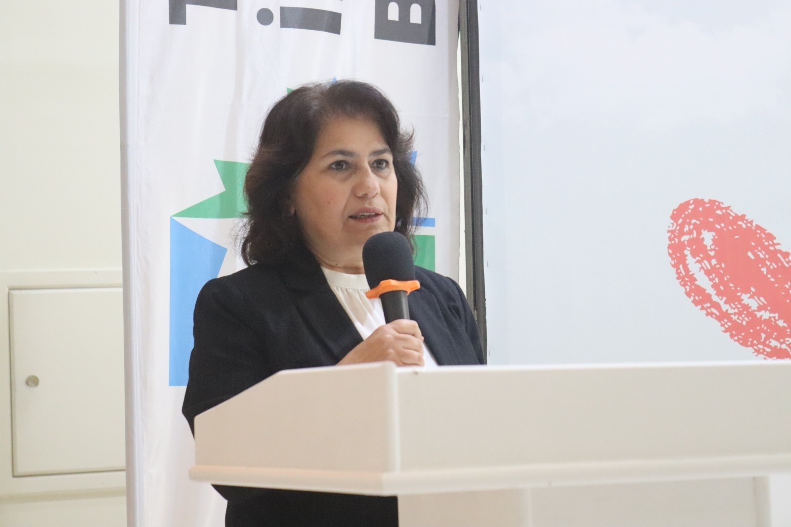 İzmit Belediyesi Başkan Yardımcısı Sibel Solakoğlu