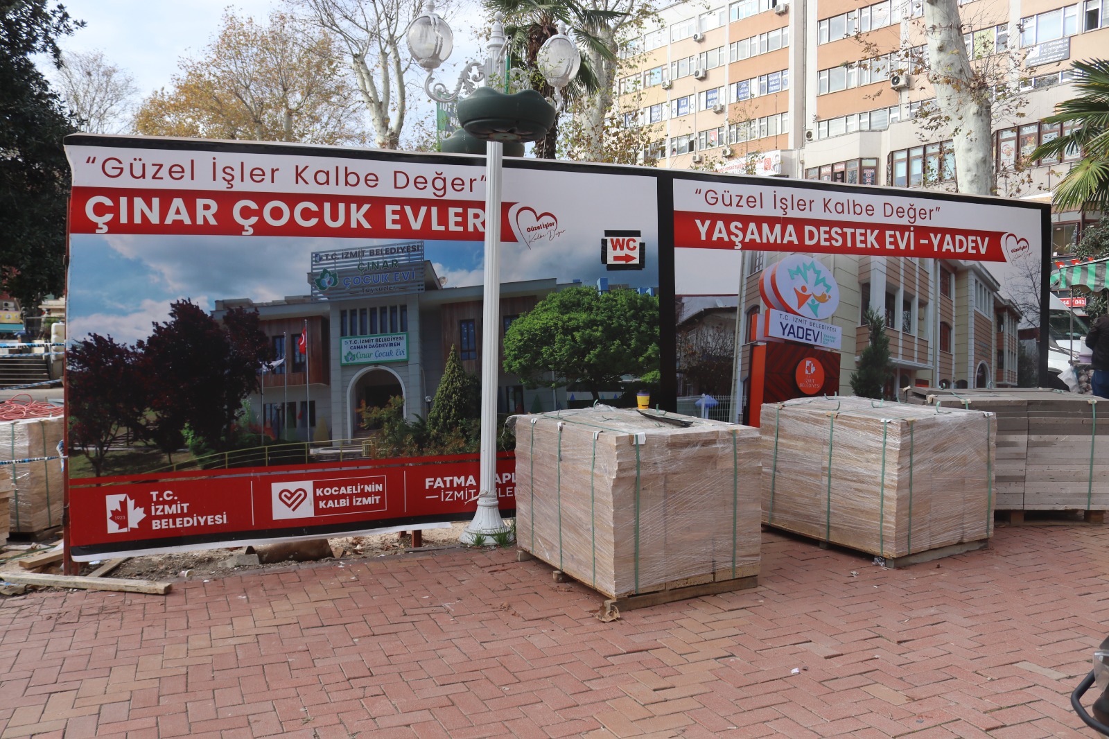 Izmit Belediyesi Fevziye Camii Park Alanini yeniliyor (2)