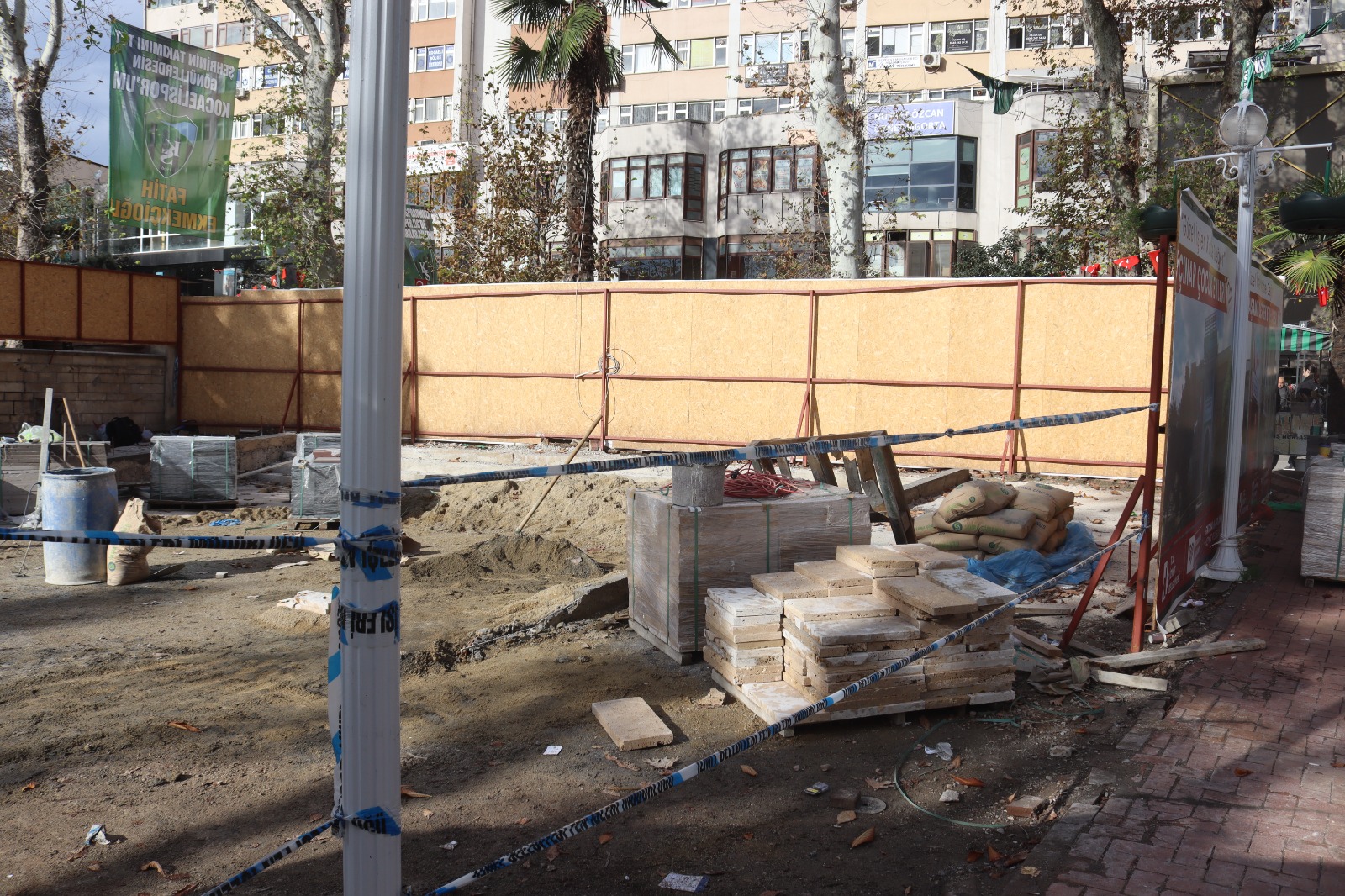 Izmit Belediyesi Fevziye Camii Park Alanini yeniliyor (5)