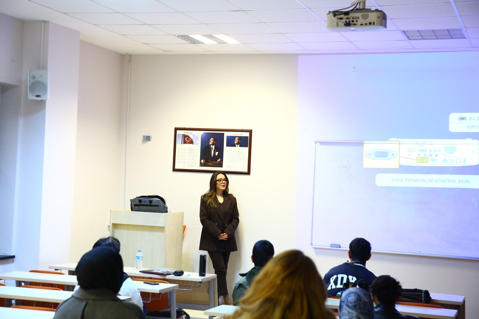 Izmit Belediyesinden gençlere Avrupa Firsatlari semineri (2) Izmit Belediyesinden gençlere Avrupa Firsatlari semineri (2)