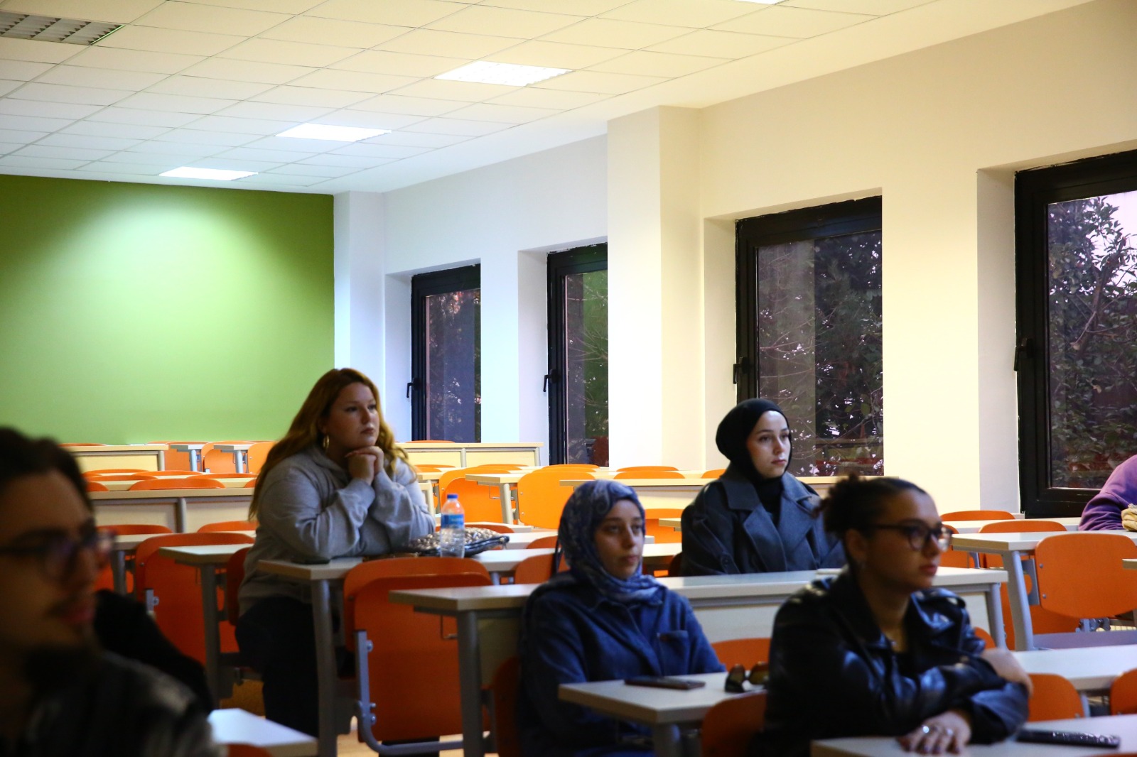 Izmit Belediyesinden gençlere Avrupa Firsatlari semineri (3) Izmit Belediyesinden gençlere Avrupa Firsatlari semineri (3)