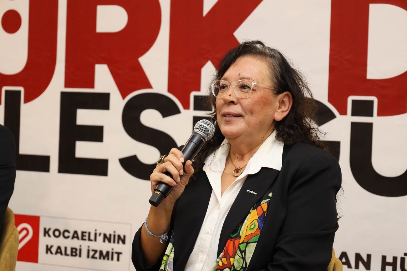 Kocaeli Üniversitesi Fen-Edebiyat Fakültesi Tarih Bölümü Dr. Öğr. Üyesi Sema Orsoy Kocaeli Üniversitesi Fen-Edebiyat Fakültesi Tarih Bölümü Dr. Öğr. Üyesi Sema Orsoy