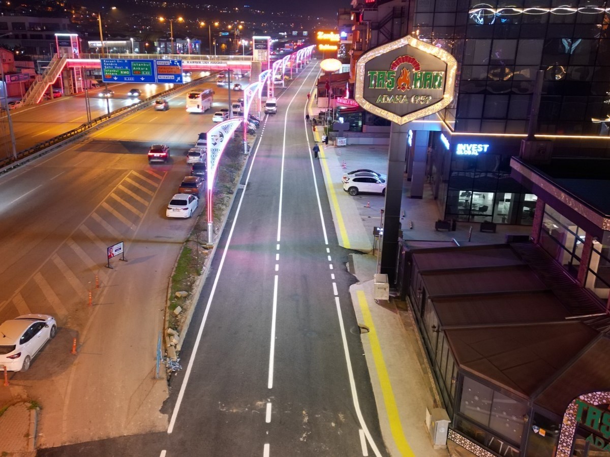 MHP Izmit ilçe basin bürosunun Yahya kaptanda 7 yildir çivi çakilmadigini iddia ettigi fotograflar (6) MHP Izmit ilçe basin bürosunun Yahya kaptanda 7 yildir çivi çakilmadigini iddia ettigi fotograflar (6)