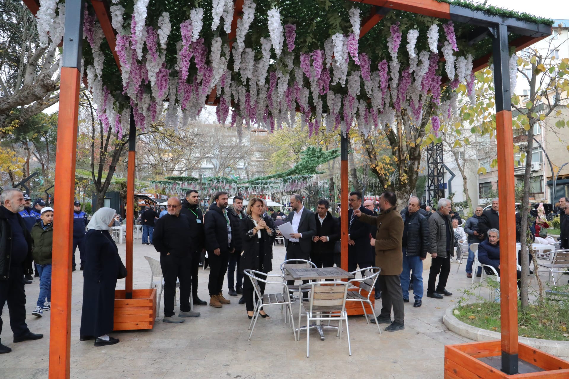 Yeni Cuma Parki yaz aylarinda botanik bahçesine dönüsecek (10)