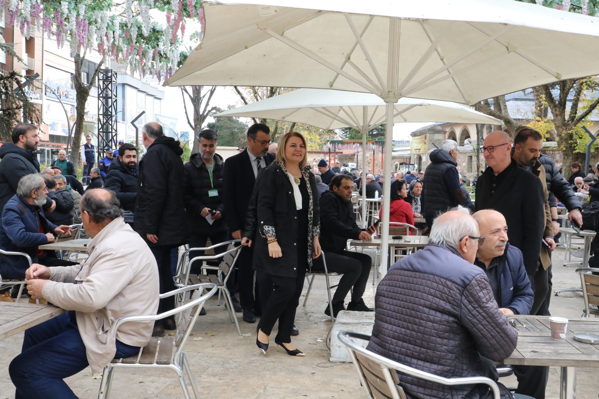 Yeni Cuma Parki yaz aylarinda botanik bahçesine dönüsecek (2)