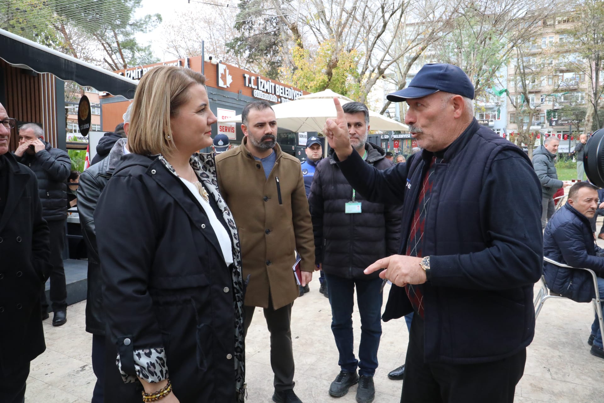 Yeni Cuma Parki yaz aylarinda botanik bahçesine dönüsecek (5)