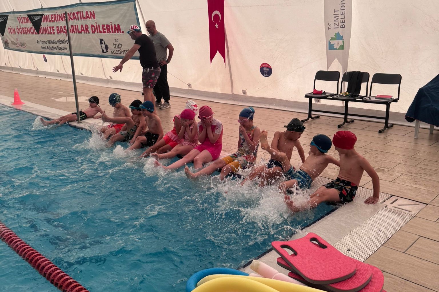 _Yüzme Bilmeyen Kalmasin_ Projesi tüm hiziyla sürüyor (2)
