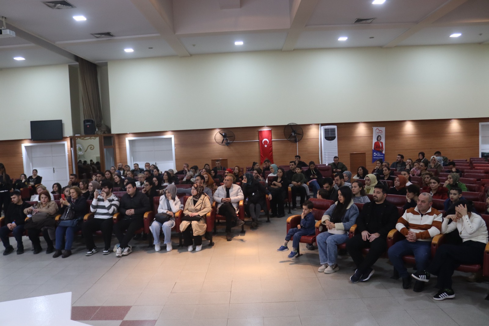‘Dijital Dünyada Sağlıklı Çocuk Büyütmek’ paneli (1)