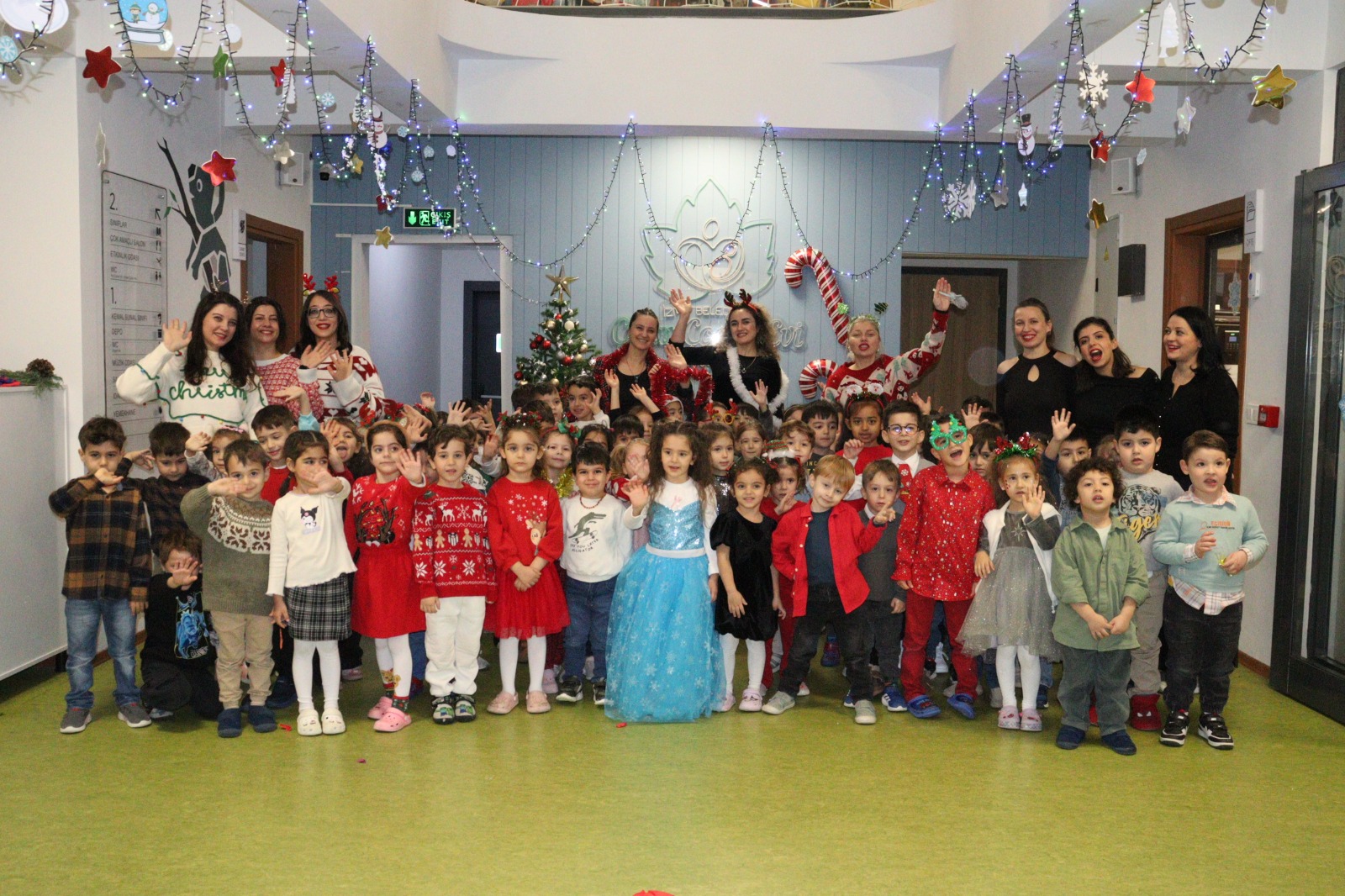 Çınar Çocuk Evleri’nde renkli yılbaşı kutlaması (10)