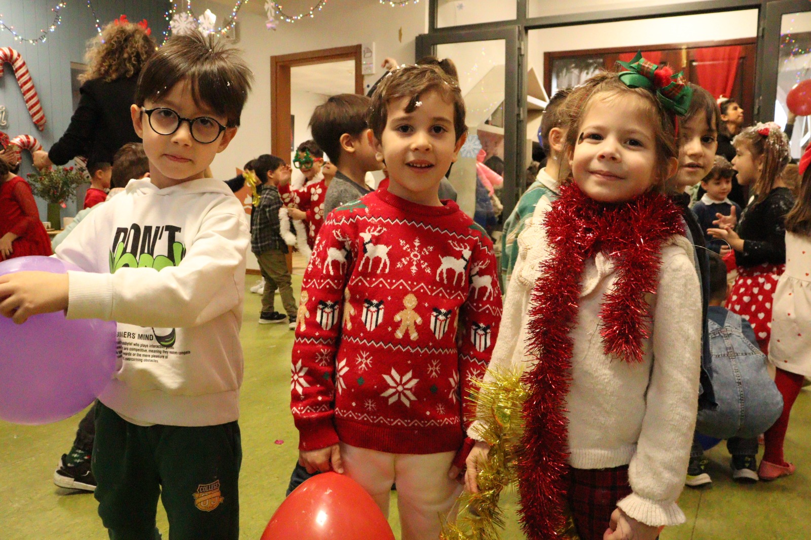 Çınar Çocuk Evleri’nde renkli yılbaşı kutlaması (7)