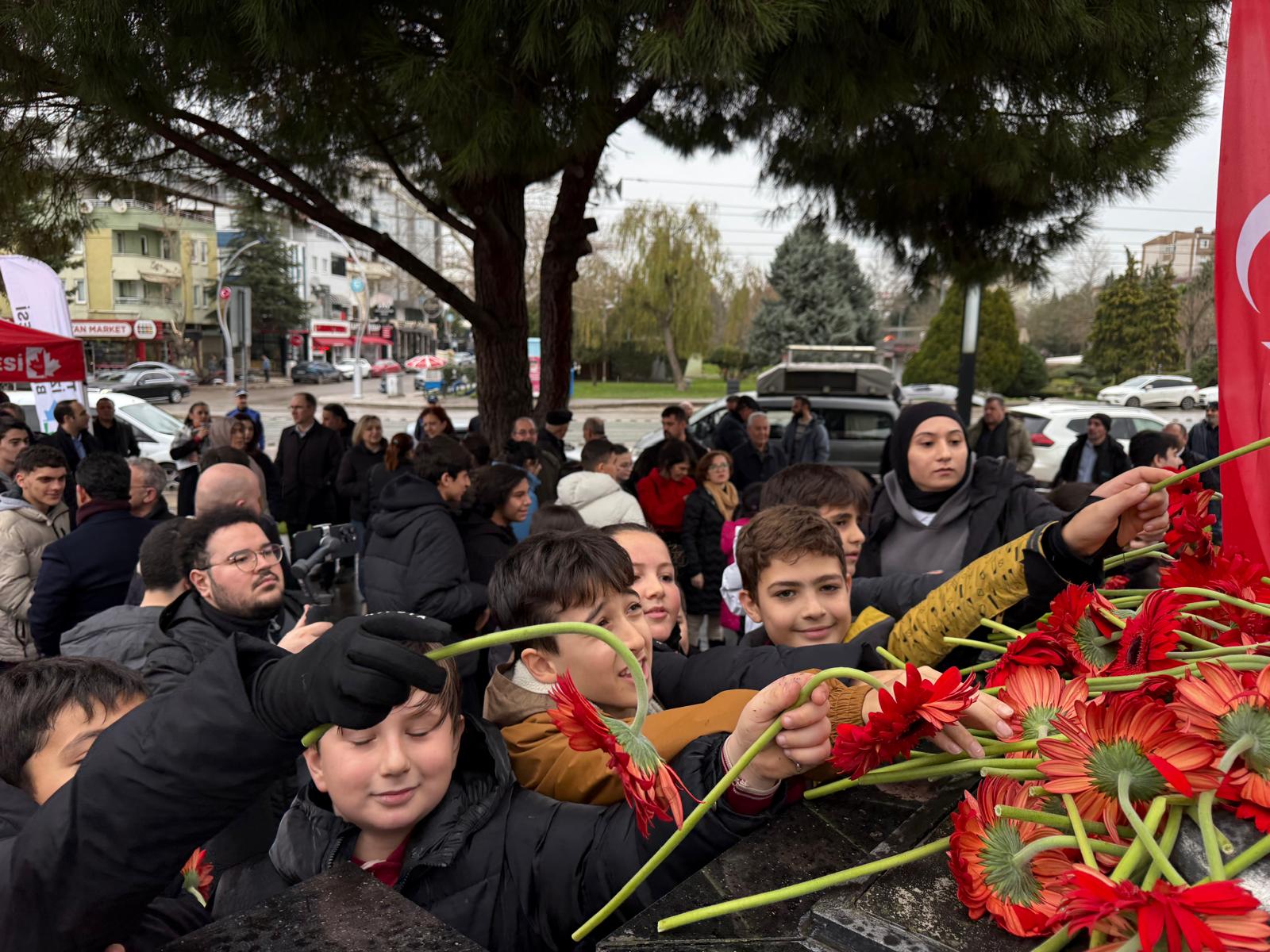İzmit, Yahya Kaptan’ı ölümünün 106’ncı yılında saygıyla andı (11)