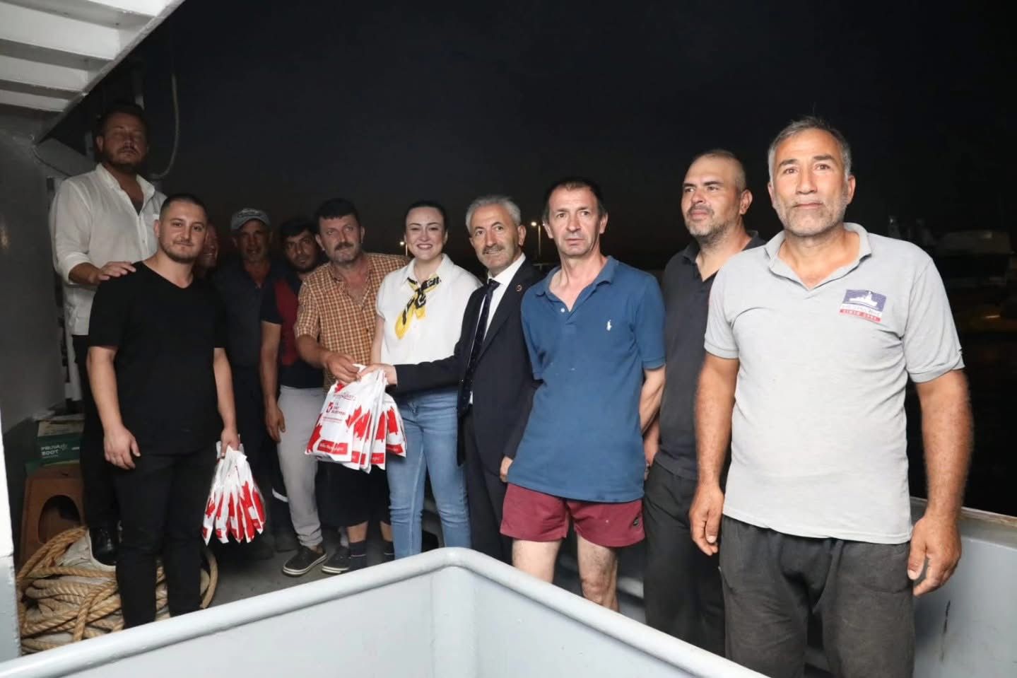 İzmit’in Halkla İlişkileri 150 binden fazla vatandaşa dokundu (1) İzmit’in Halkla İlişkileri 150 binden fazla vatandaşa dokundu (1)