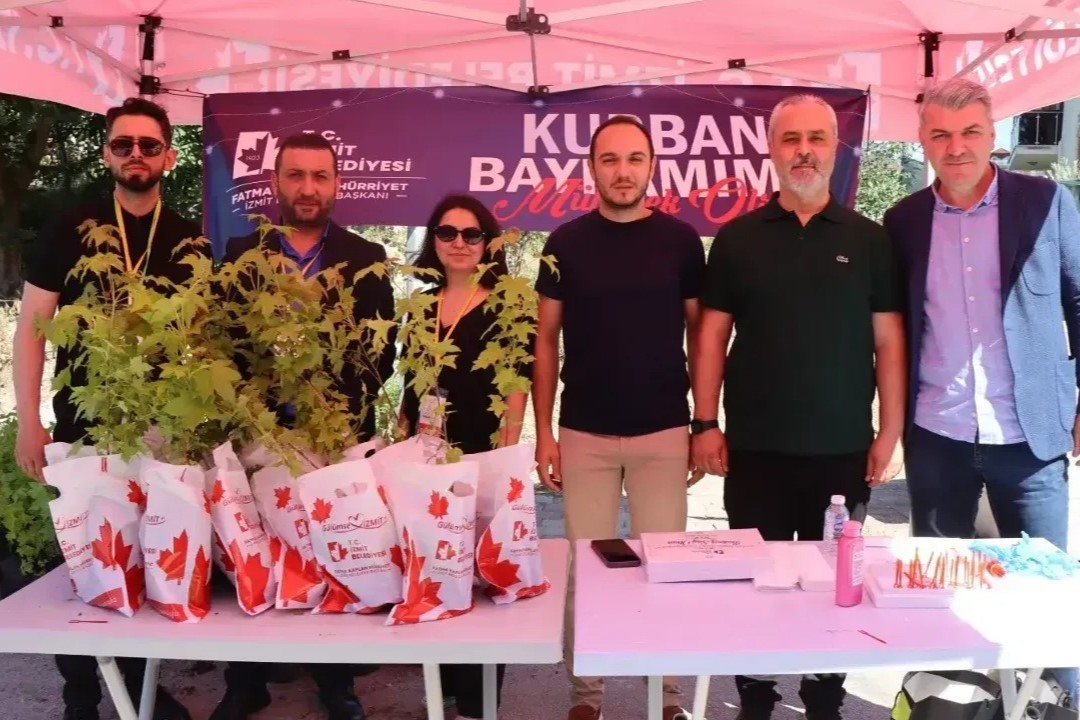 İzmit’in Halkla İlişkileri 150 binden fazla vatandaşa dokundu (8) İzmit’in Halkla İlişkileri 150 binden fazla vatandaşa dokundu (8)