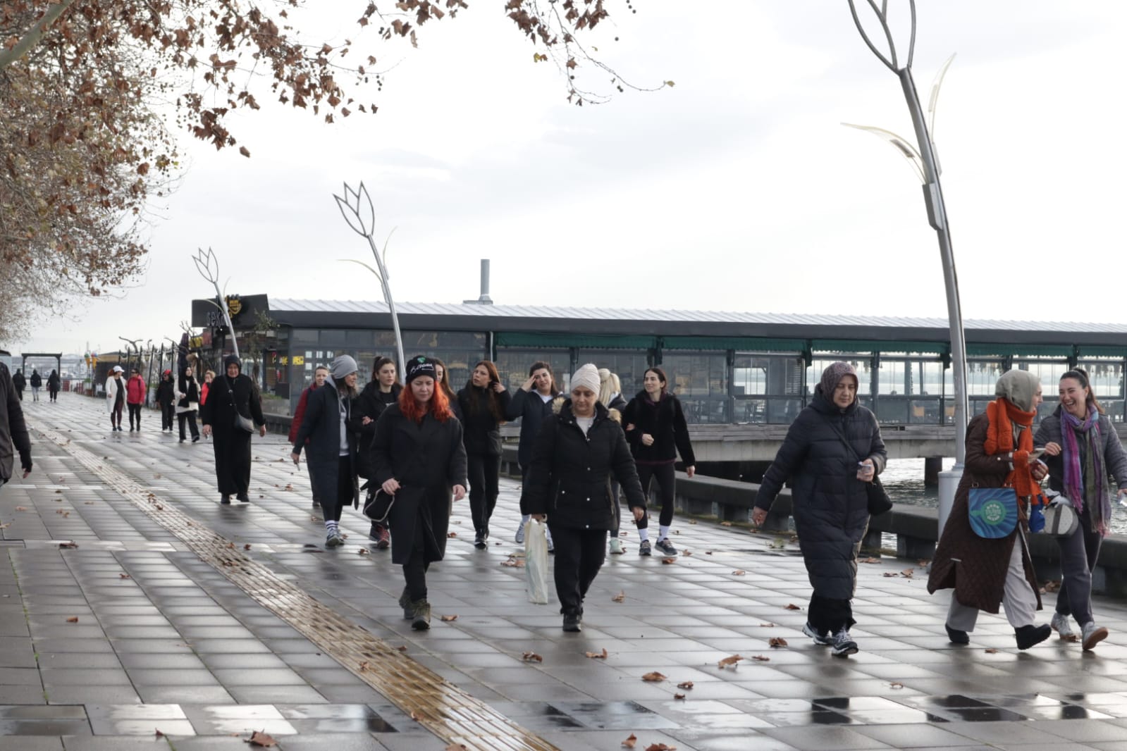 İzmitli kadınlar, yılın ilk ‘Sağlıklı Yaşam Yürüyüşü’nde buluştu (7)