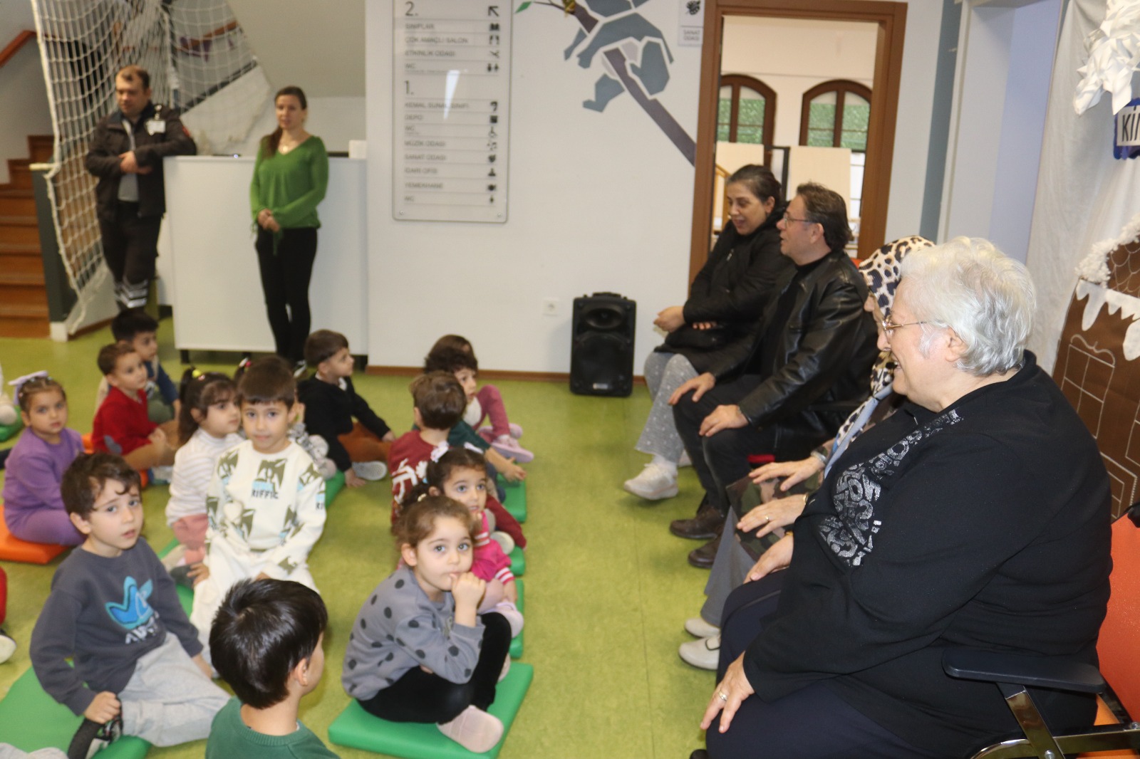 Kusaklar arasi sevgi ayni çatida bulustu (8)
