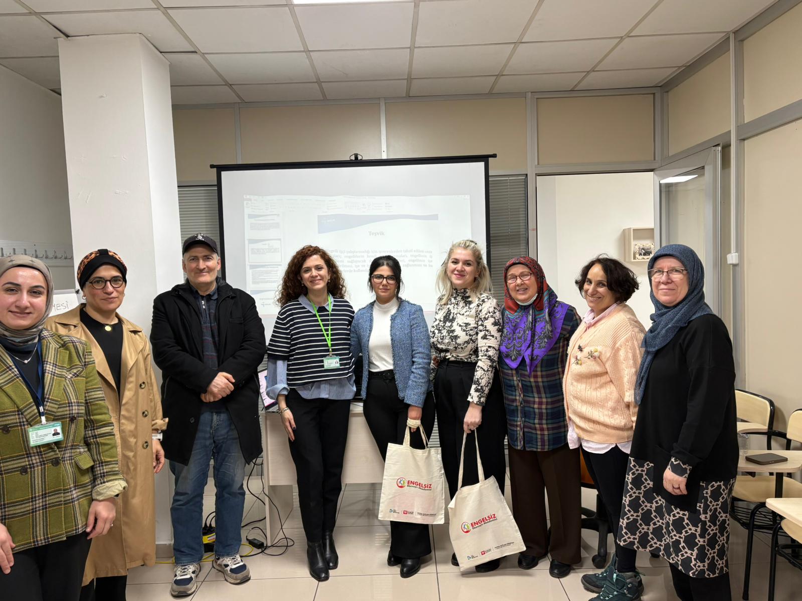 Engelsiz Ebeveyn Akademisi eğitim ve istihdam vurgusuyla tamamlandı (2)