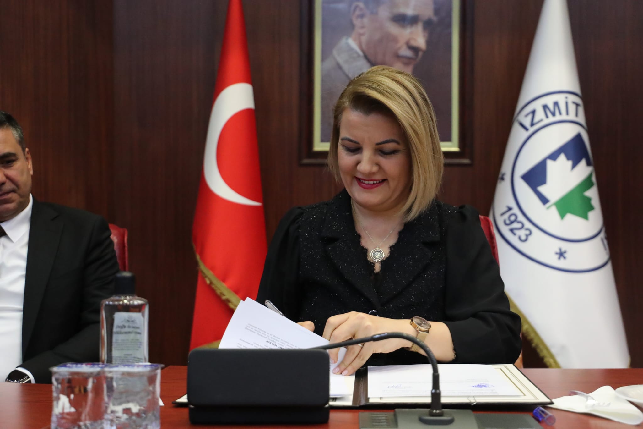 İZMİT BELEDİYESİ PERSONEL PROMOSYONUNDA REKOR ANLAŞMA SAĞLANDI (1) İZMİT BELEDİYESİ PERSONEL PROMOSYONUNDA REKOR ANLAŞMA SAĞLANDI (1)