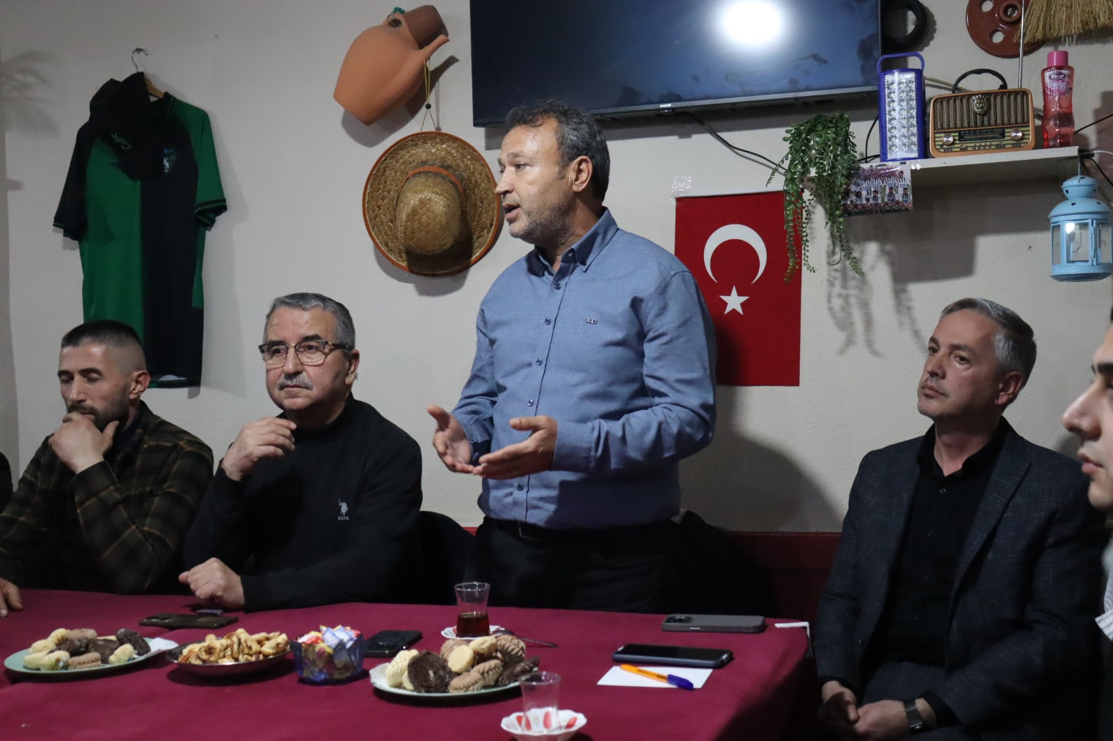 Izmit Belediyesinden Sahinler'de üretici bulusmasi (3) Izmit Belediyesinden Sahinler'de üretici bulusmasi (3)