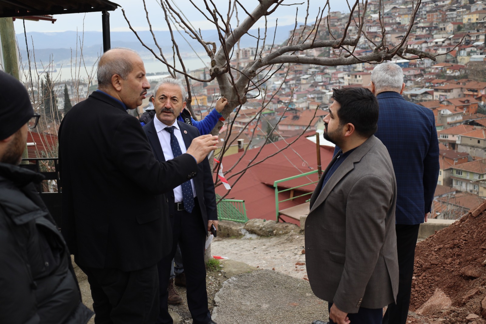İzmit’te mahallelere yakın takip (7)
