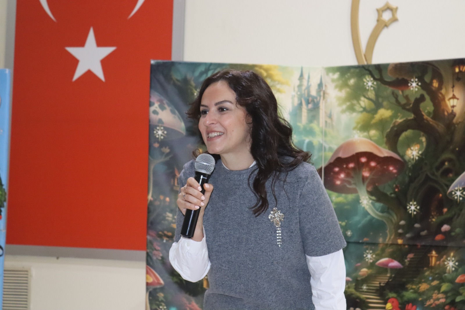 Kadin ve Aile Hizmetleri Müdürü Burcu Bineklioglu