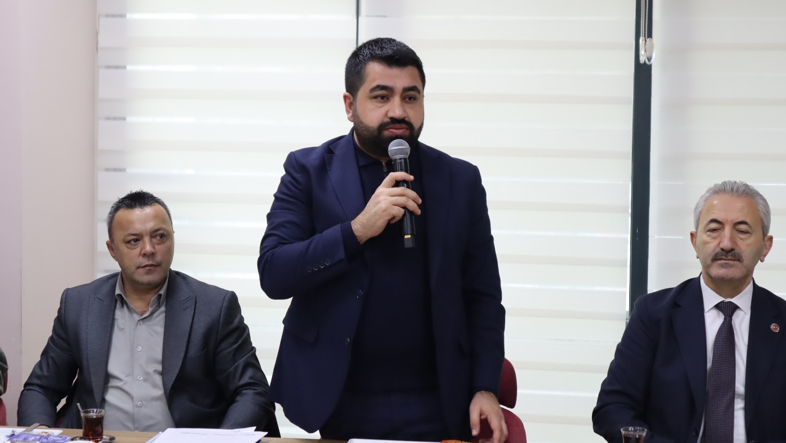 Muhtarlık İşleri Müdürü Ozan Aksu Muhtarlık İşleri Müdürü Ozan Aksu