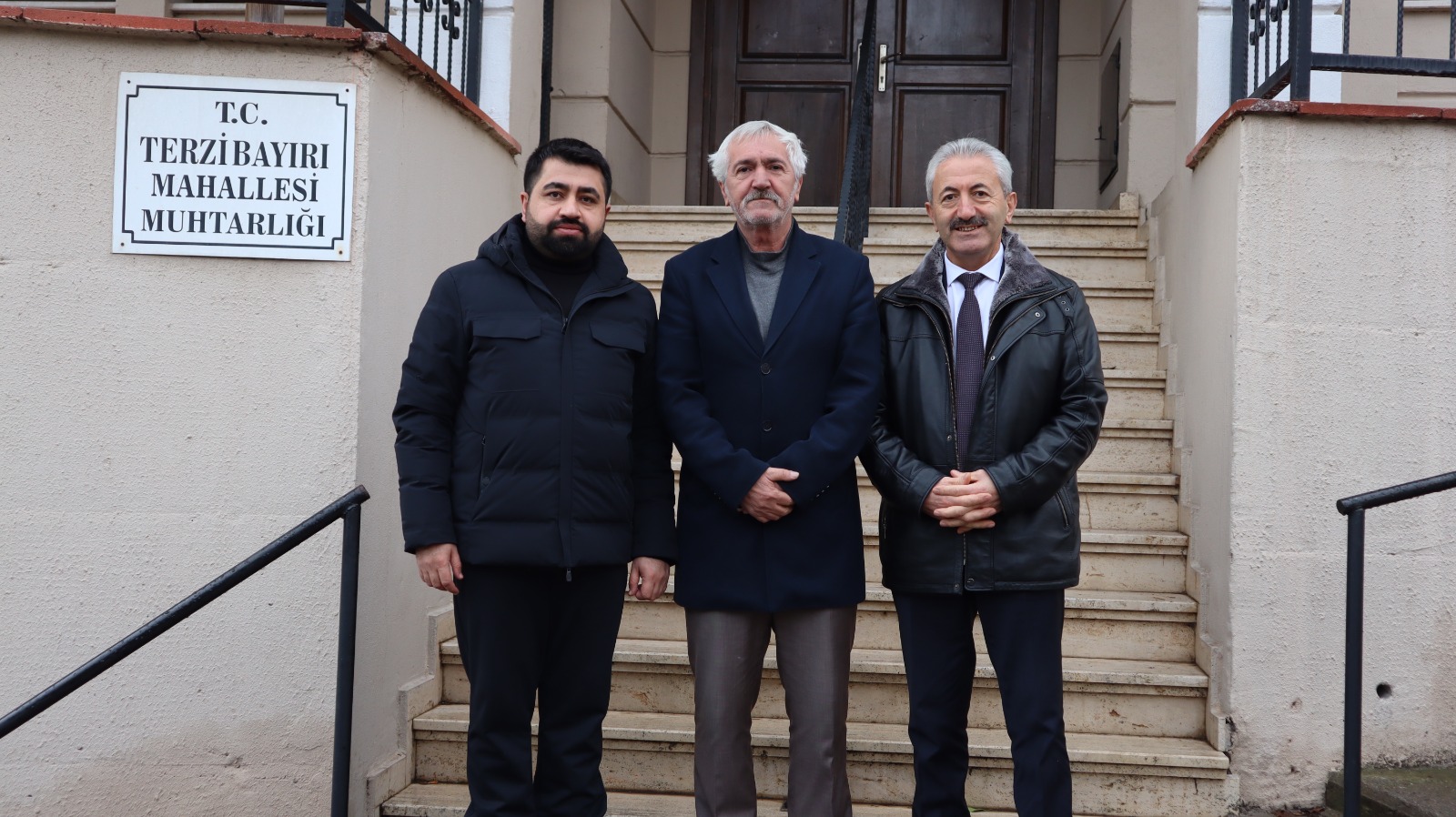 Terzibayırı Mahalle Muhtarı Tuncay Bakırcı ve İzmit Belediyesi Heyeti Terzibayırı Mahalle Muhtarı Tuncay Bakırcı ve İzmit Belediyesi Heyeti