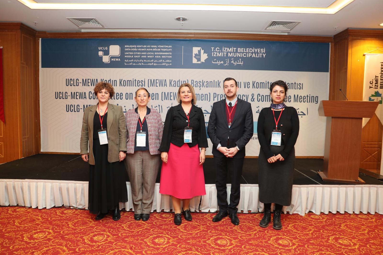 UCLGMEWA Kadin Komitesi'nin ilk oturumu tamamlandi (13)