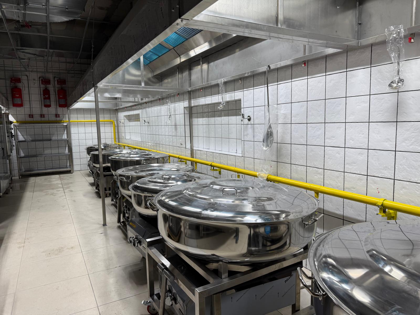 Yenilenen Asevi ile dayanisma sofralari daha da büyüyecek (4) Yenilenen Asevi ile dayanisma sofralari daha da büyüyecek (4)