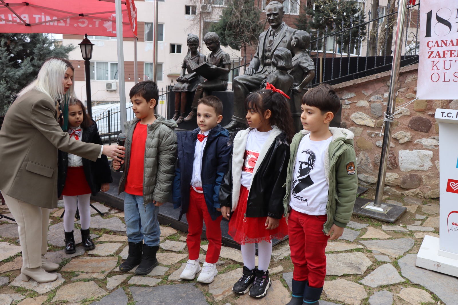 Çanakkale Zaferi'nin kahramanlari Izmit'te anildi (7) Çanakkale Zaferi'nin kahramanlari Izmit'te anildi (7)