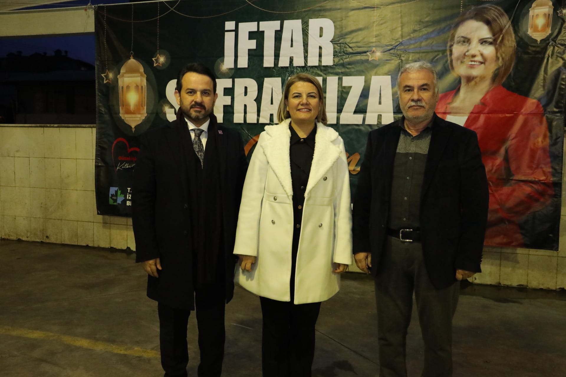 Fatma Baskan Yenisehir'de kurulan iftar sofrasinda vatandaslarla bulustu (2)