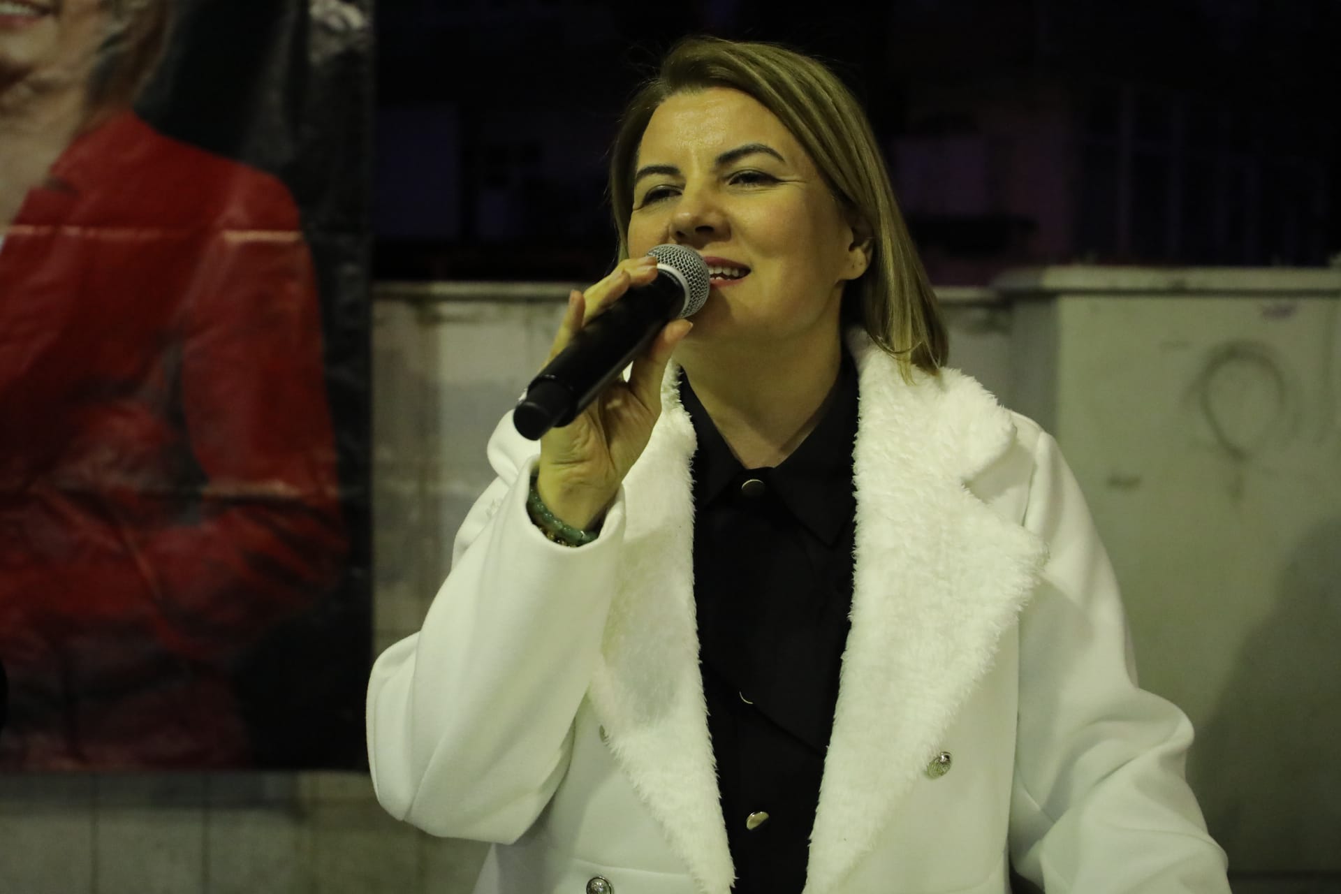 Fatma Baskan Yenisehir'de kurulan iftar sofrasinda vatandaslarla bulustu (7)