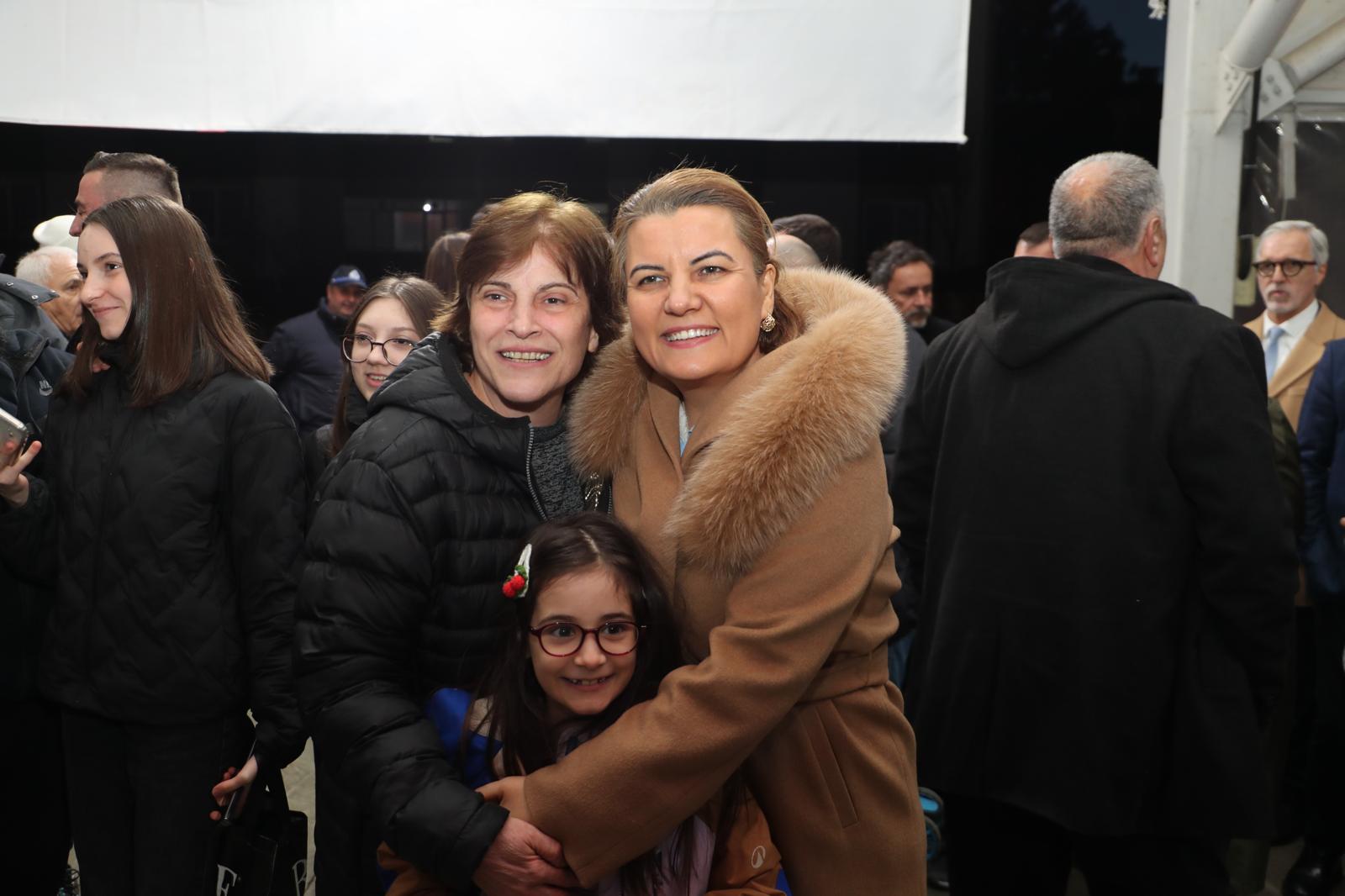 Fatma Baskan, halk iftarinda Ayazmalilarla bir araya geldi (11)