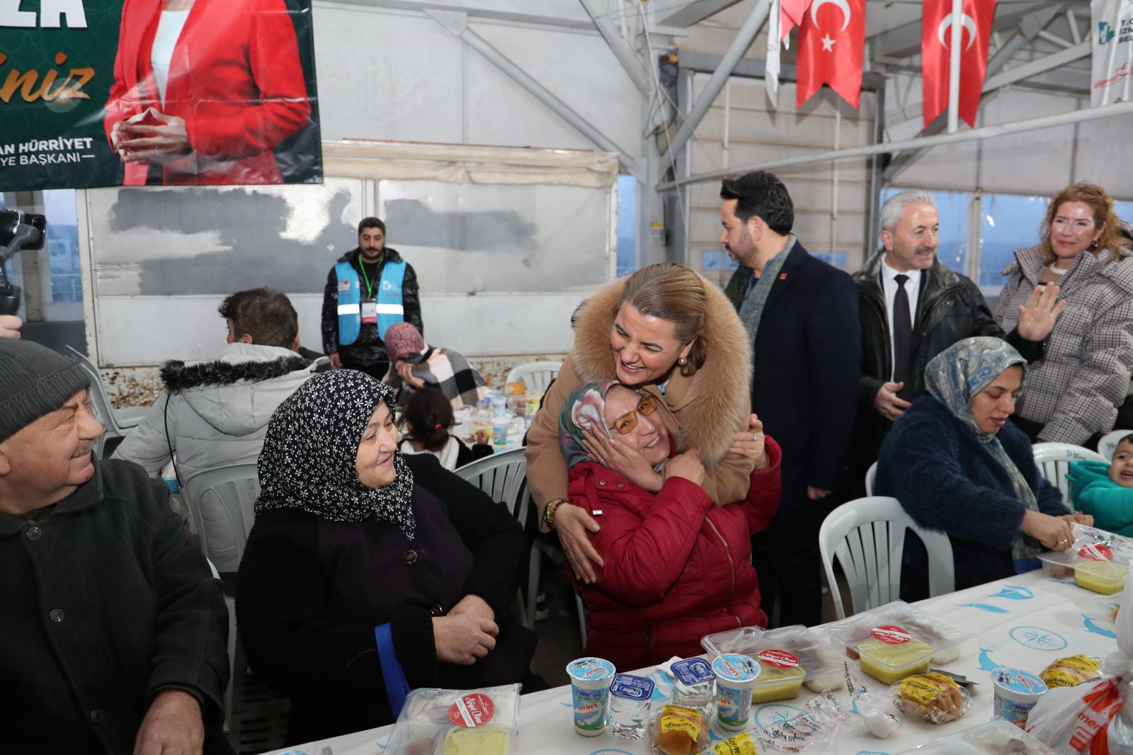 Fatma Baskan, halk iftarinda Ayazmalilarla bir araya geldi (6)