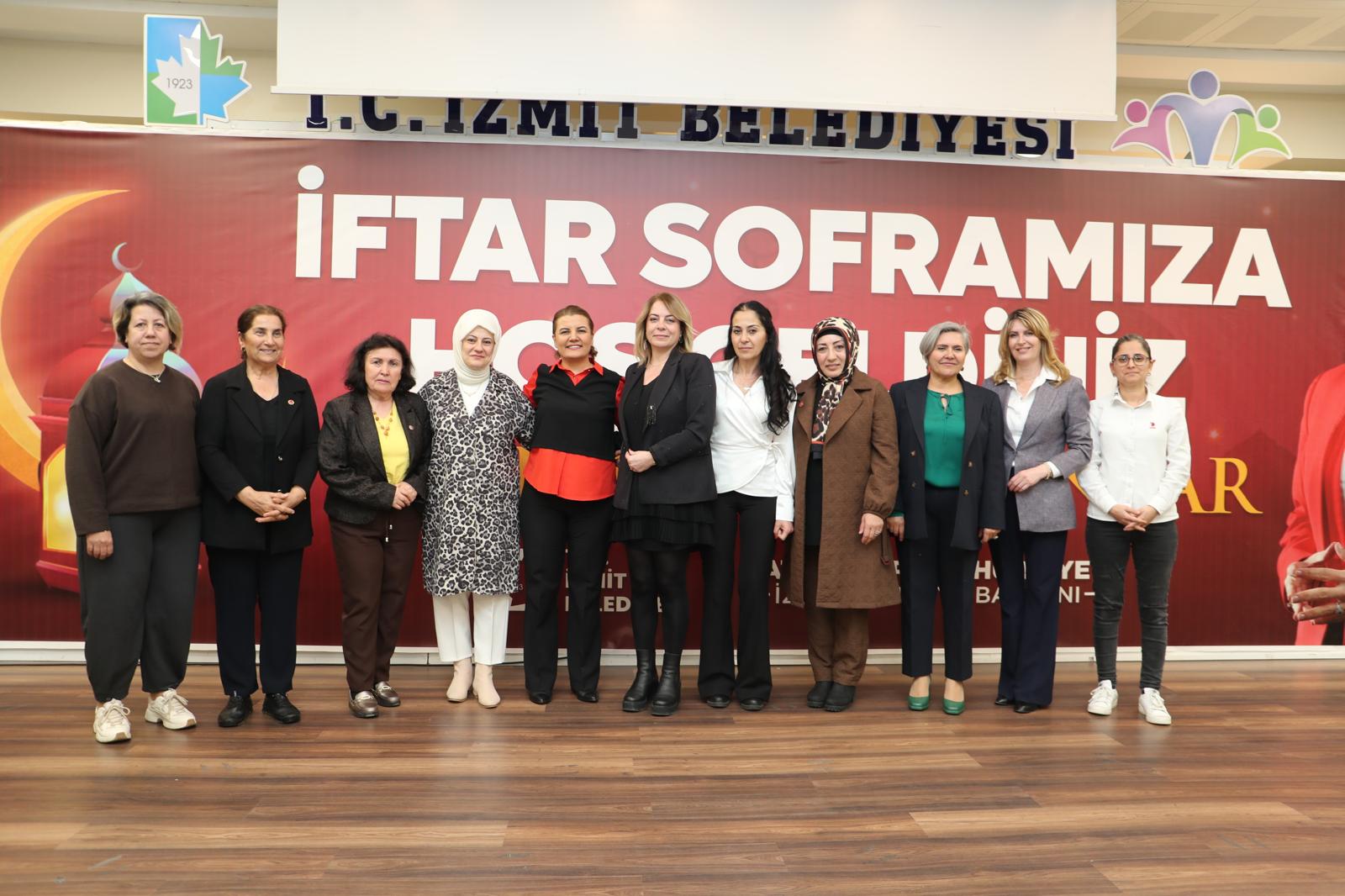Fatma Baskan muhtarlarla birlik ve dayanisma sofrasinda bulustu (11)