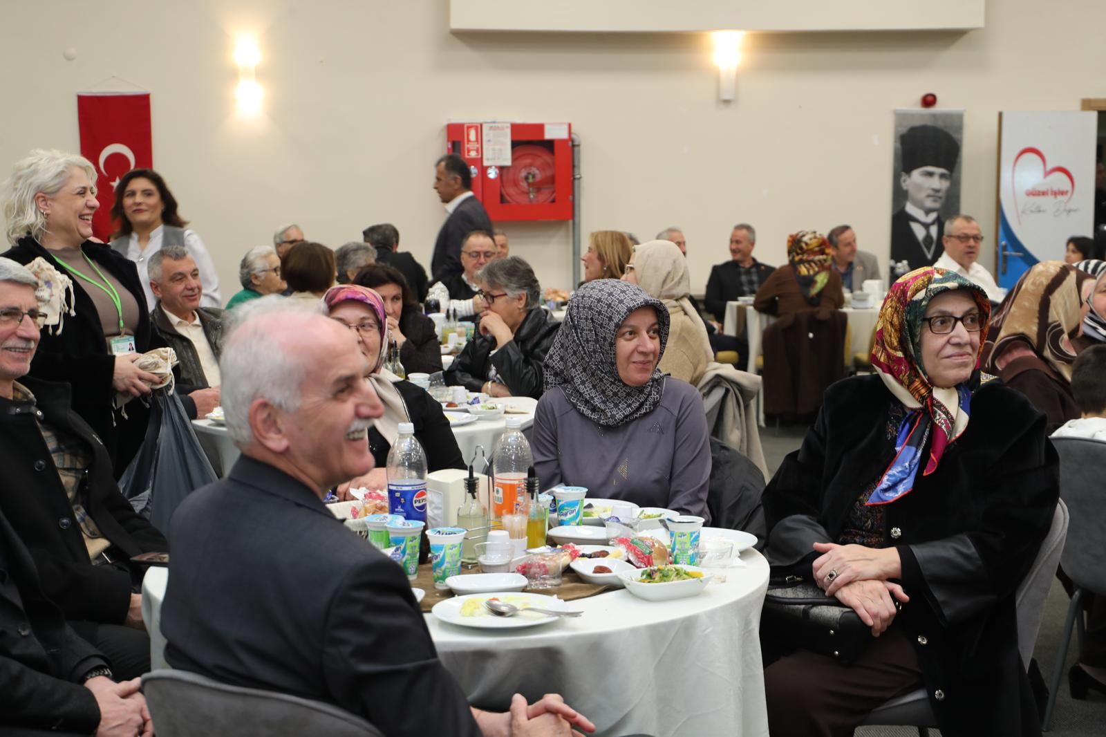 Fatma Baskan muhtarlarla birlik ve dayanisma sofrasinda bulustu (9)