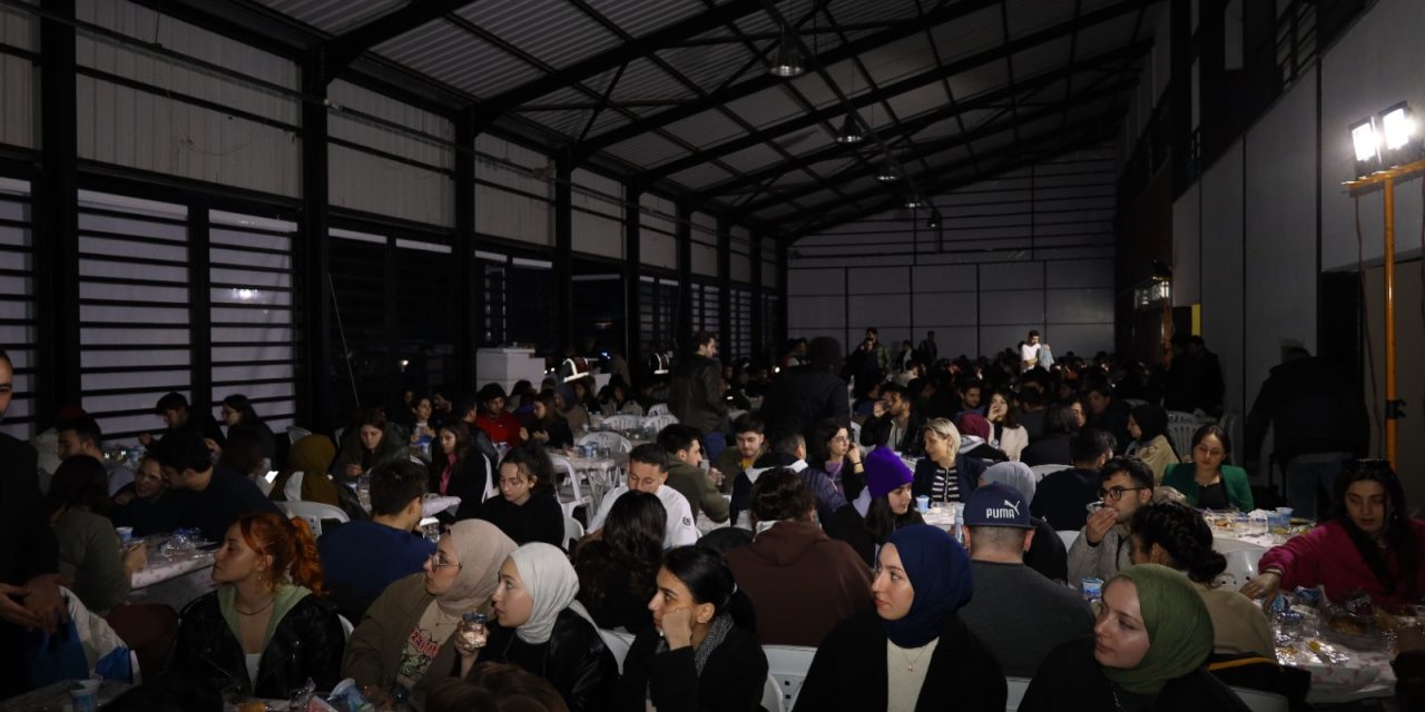 İZMİT BELEDİYESİ İFTAR SOFRASINI 11 MART’TA UMUTTEPE’DE KURACAK