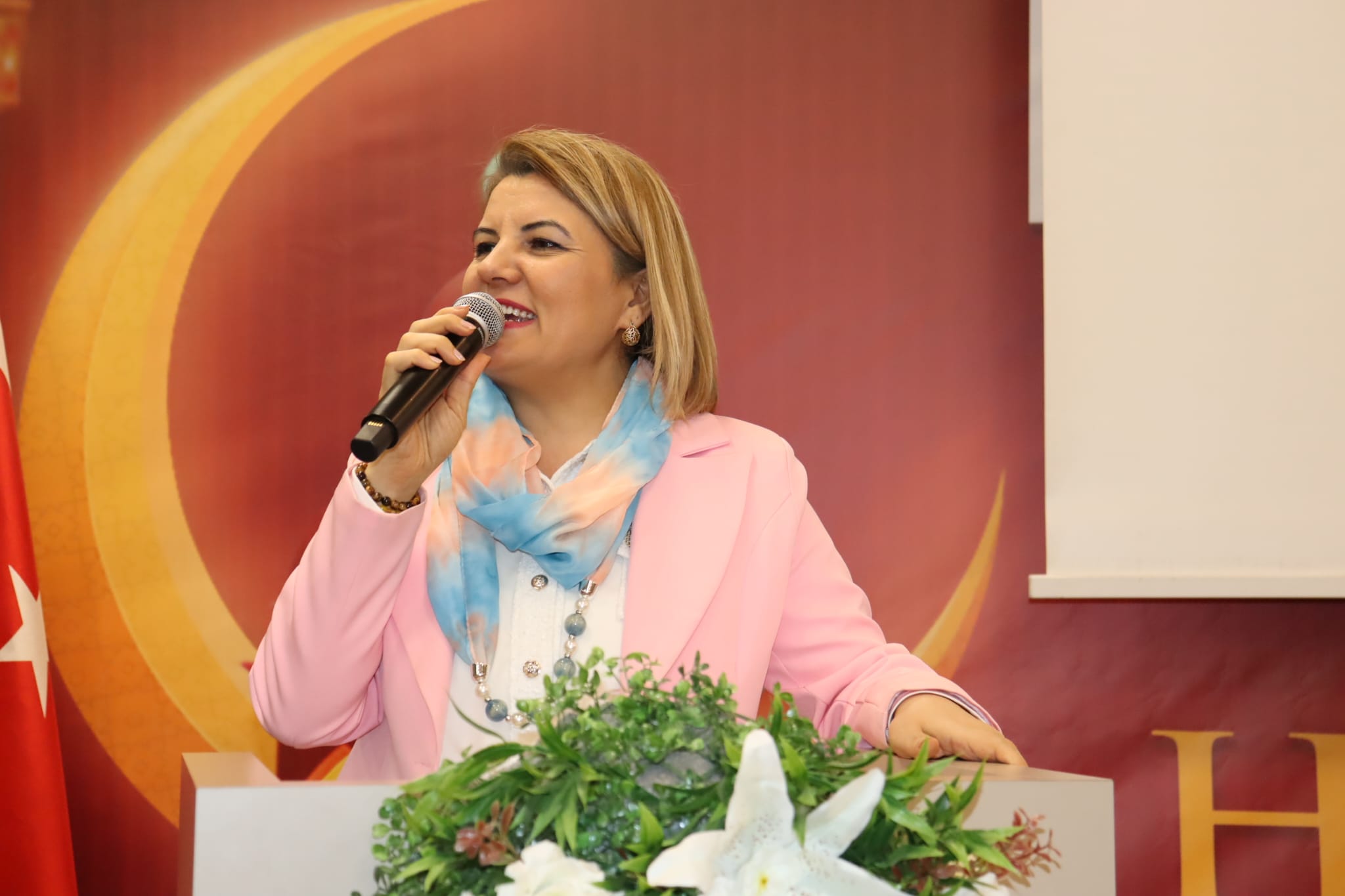 Izmit Belediyesi, sehit aileleri ve gazilerle iftar sofrasinda bulustu (9) Izmit Belediyesi, sehit aileleri ve gazilerle iftar sofrasinda bulustu (9)