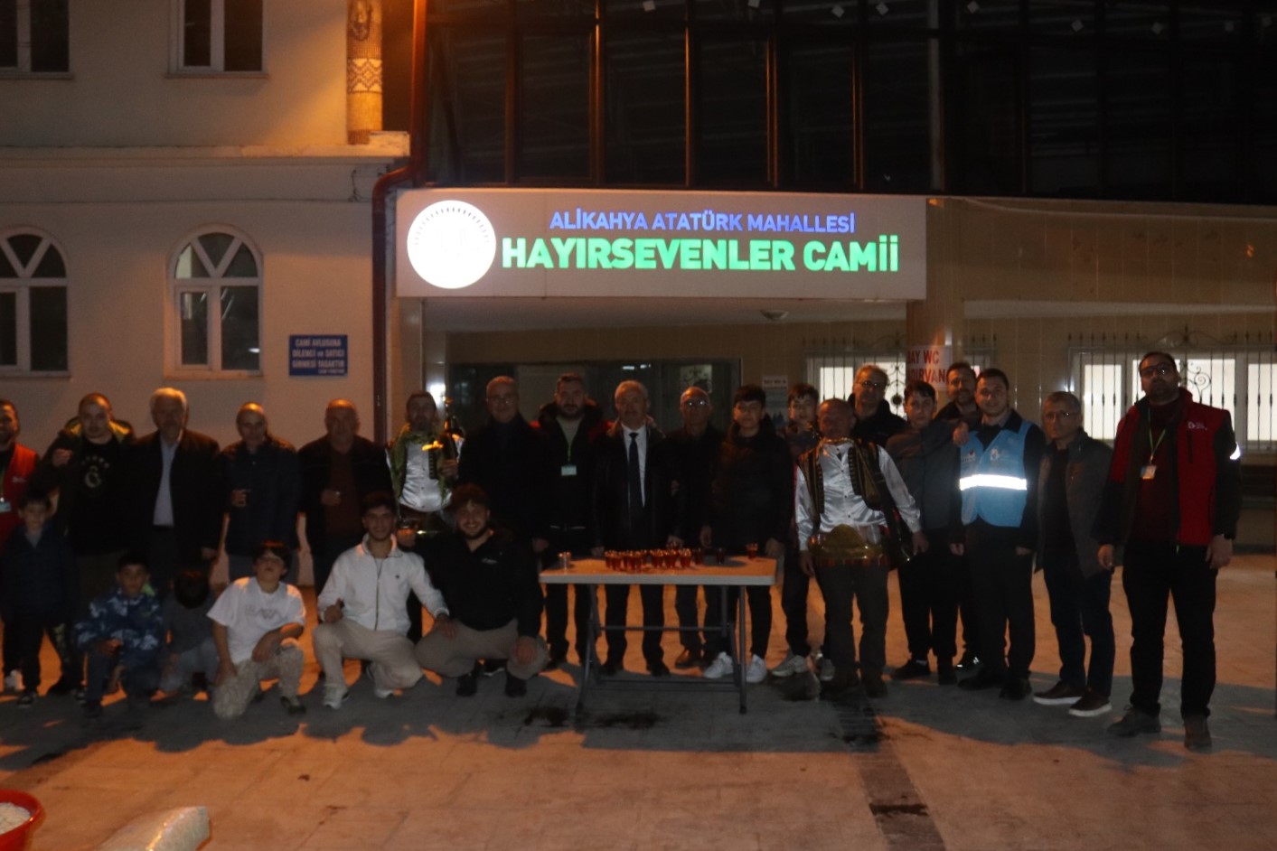 Izmit Belediyesinden Alikahya'da teravih ikrami Izmit Belediyesinden Alikahya'da teravih ikrami
