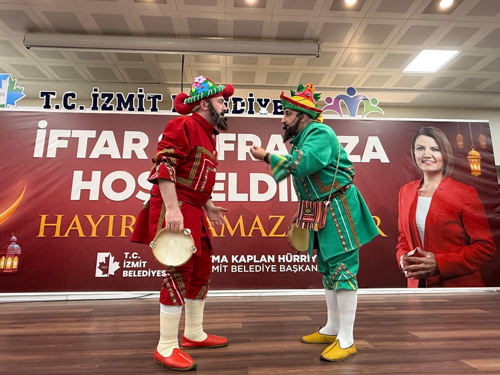 Izmit'te özel bireyler ve aileleri iftar sofrasinda bulustu (2) Izmit'te özel bireyler ve aileleri iftar sofrasinda bulustu (2)