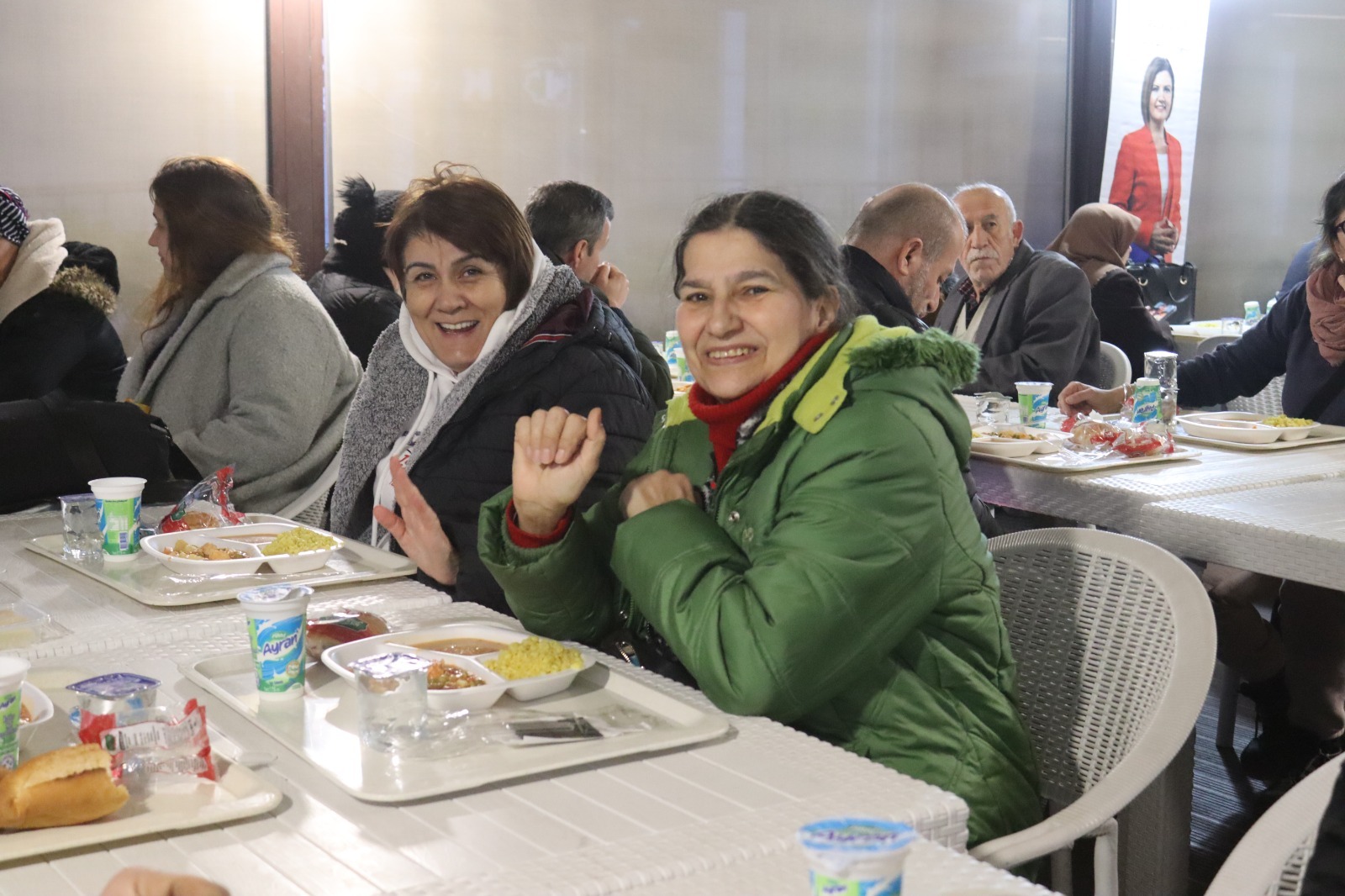 Kent Lokantalarinda ücretsiz iftar hizmeti sürüyor (3)